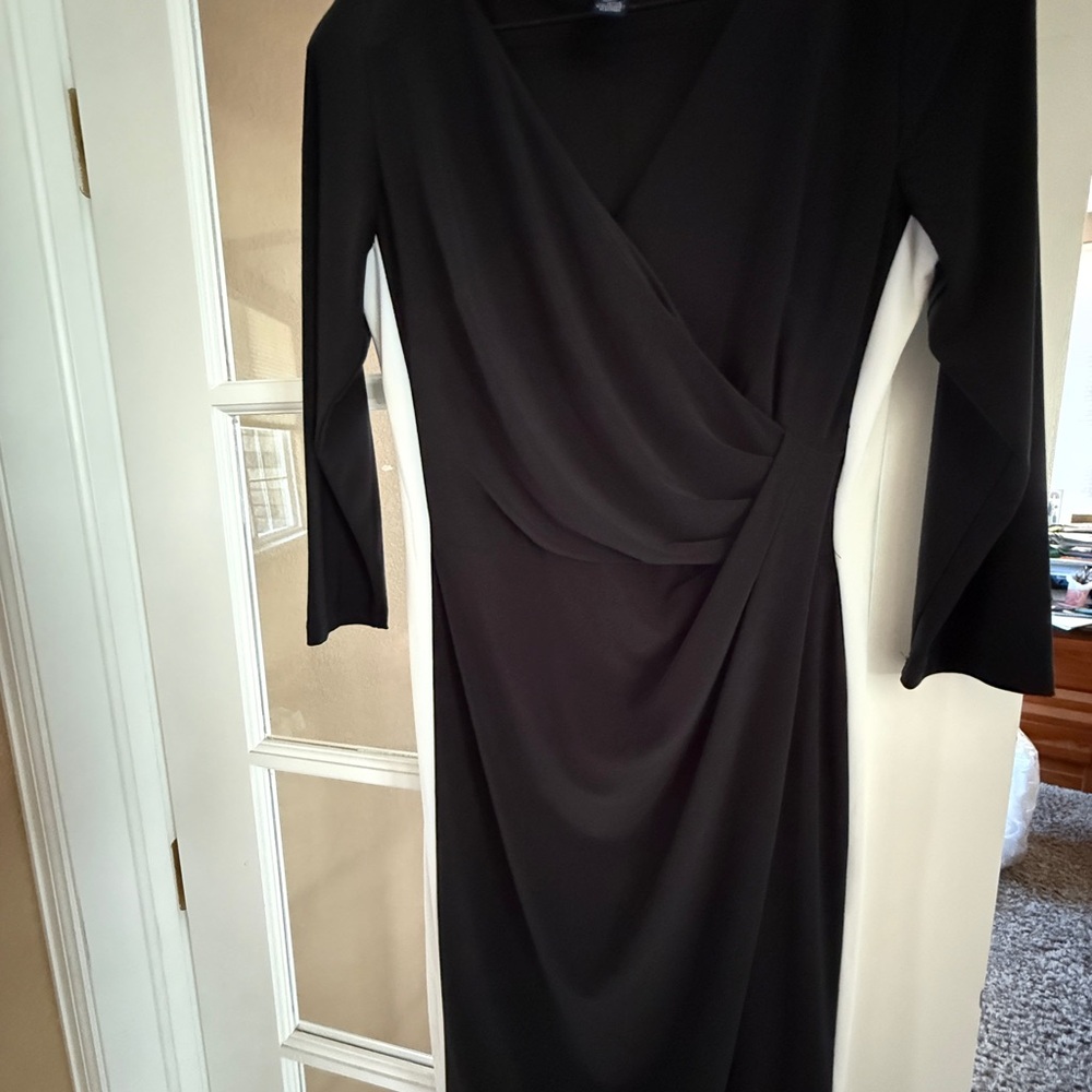 Apt. 9 Black Long Sleeve V-Neck Sheath Dress